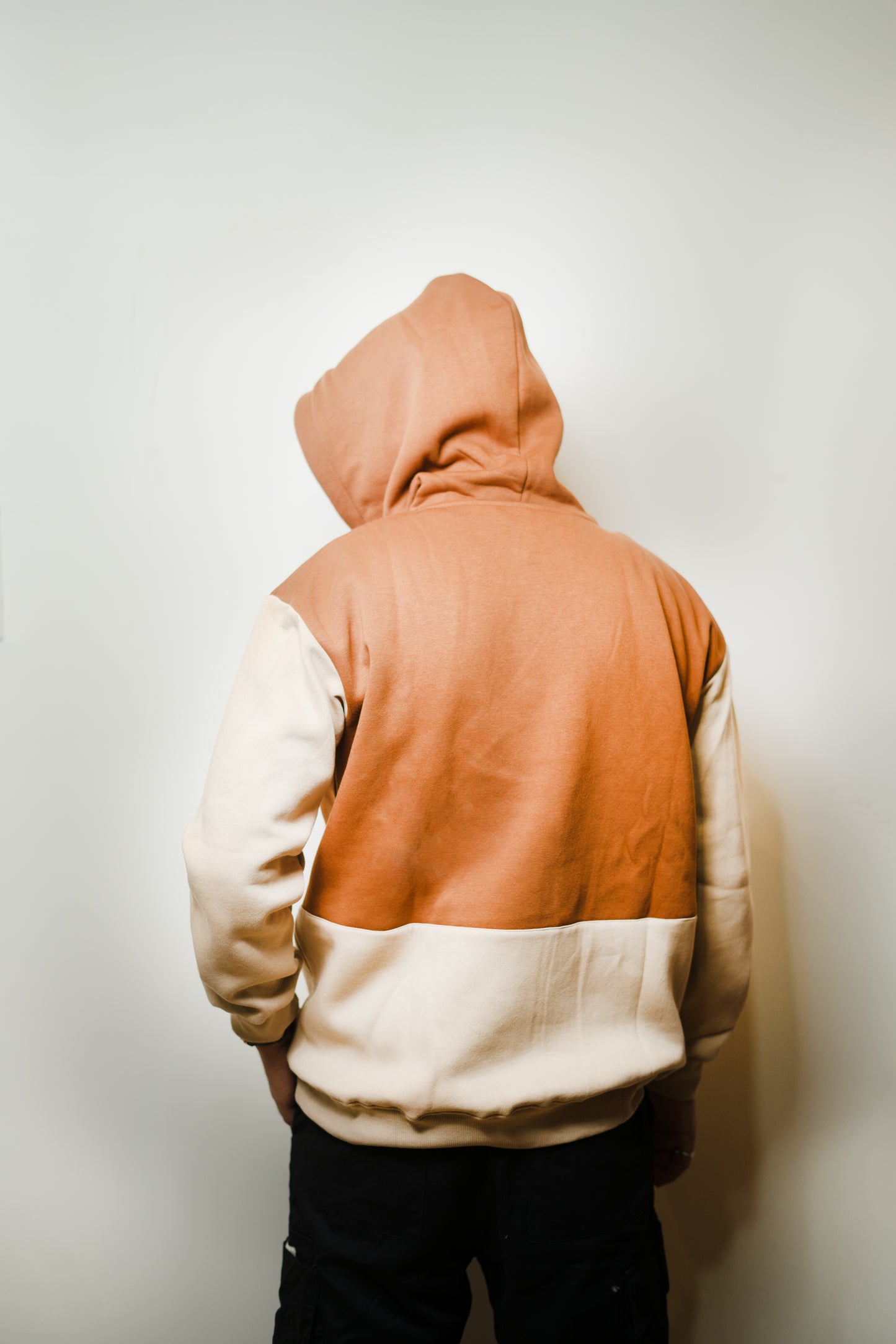 TWO-TONE BASSIMA HOODIE