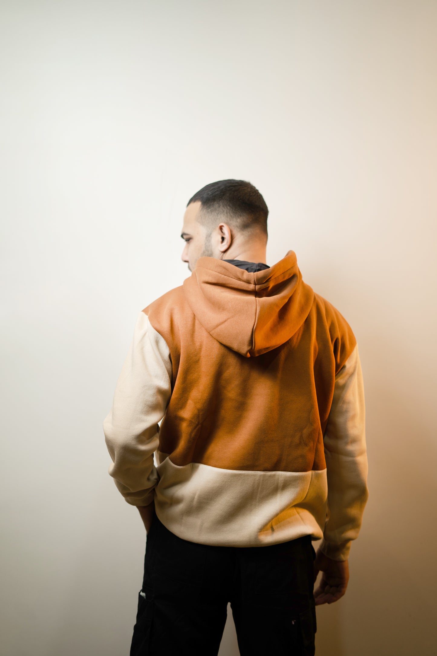 TWO-TONE BASSIMA HOODIE